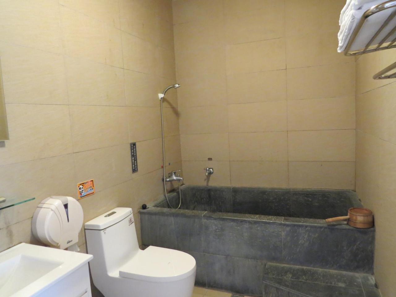 New Hongye Hotel Baihe Extérieur photo